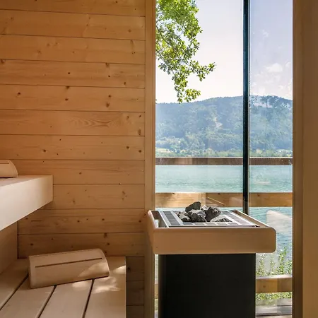 アパート Seezeit Am Ossiacher ボーデンスドルフ